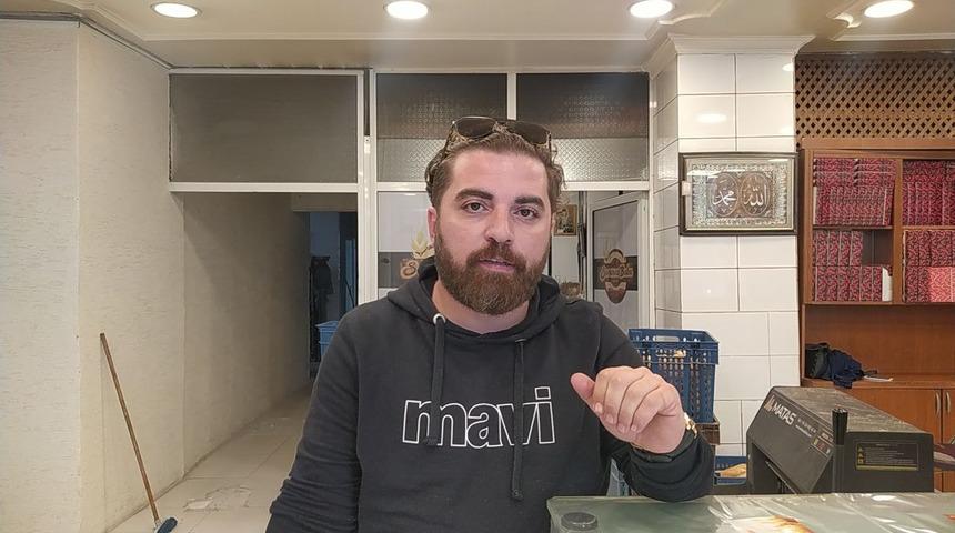 Bursa'da fırından 2 yardım kumbarasının çalınma anı güvenlik kamerasına yansıdı