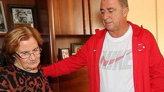 Fatih Terim'i üzen haber! Annesi Nuriye Terim hastaneye kaldırıldı! Terim cephesinden henüz açıklama yok...