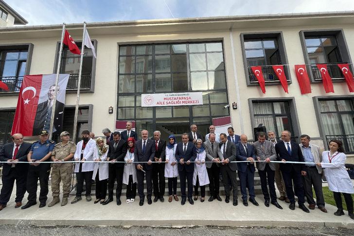 Elazığ'da TOKİ tarafından yapılan aile sağlığı merkezi hizmete açıldı G5