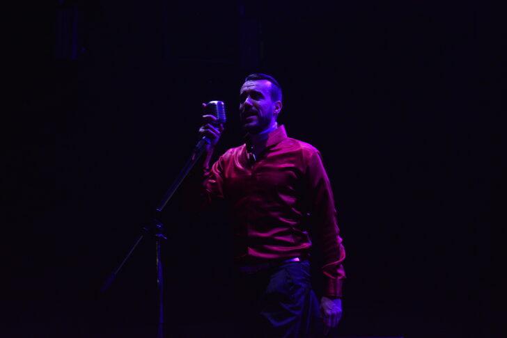 Sanatçı Cem Adrian Bursa'da konser verdi G3