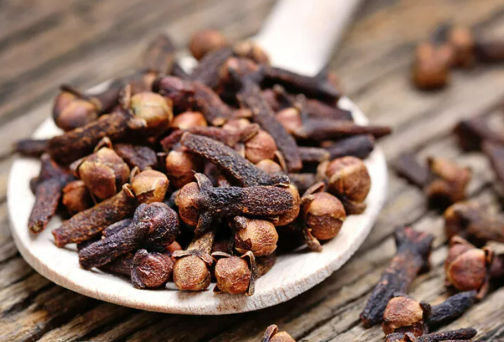 Tüketimine dikkat! Fazla miktarda yemek cinsel hayatınızı bitirir, mideyi yakar G4