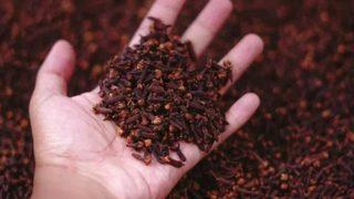 Tüketimine dikkat! Fazla miktarda yemek cinsel hayatınızı bitirir, mideyi yakar