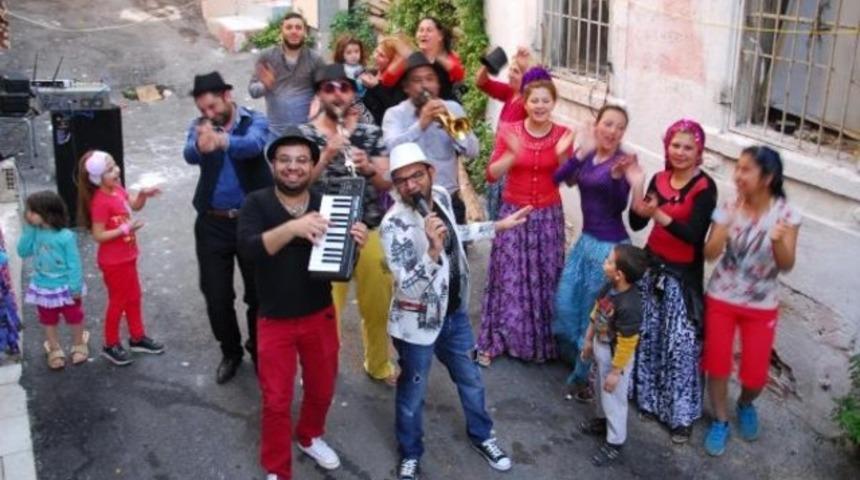 Roman aday şarkısıyla sahada