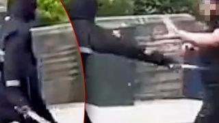 Korku filmi değil, gerçek! Kesik el yerde titremeye devam etti, doktorlar yerine bağlamaya çalıştı... Palalı saldırıdan sonra gülerek kaçtılar