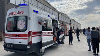Şanlıurfa'da fabrika duvarının yıkılması sonucu 3 işçi yaralandı