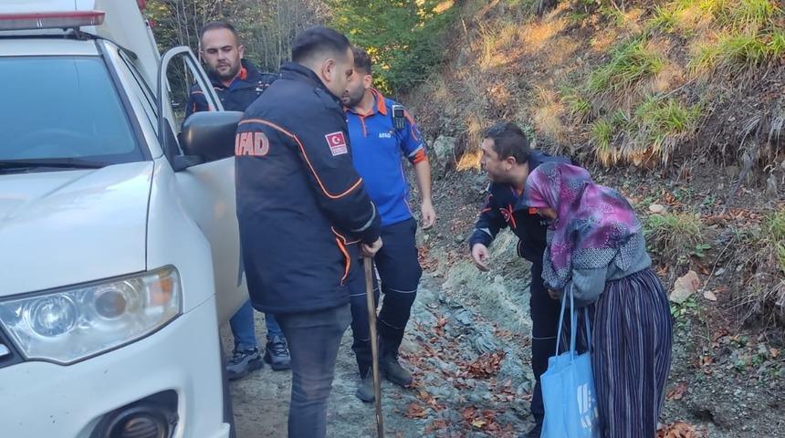 Bolu'da mantar ararken kaybolan yaşlı kadın bulundu