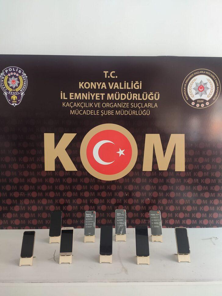 Konya'da gümrük kaçağı cep telefonu operasyonunda 8 kişi yakalandı G1