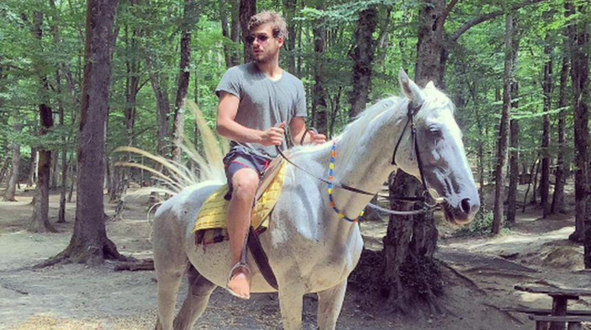 Mustafa Mert Ko&ccedil; kimdir? Yeni yakışıklı fenomen