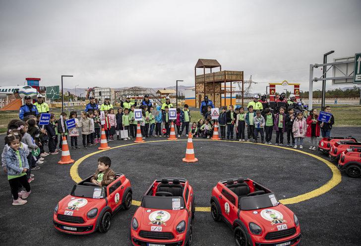 Erzurum'da bu yıl 27 bin öğrenciye trafik eğitimi verilecek G2