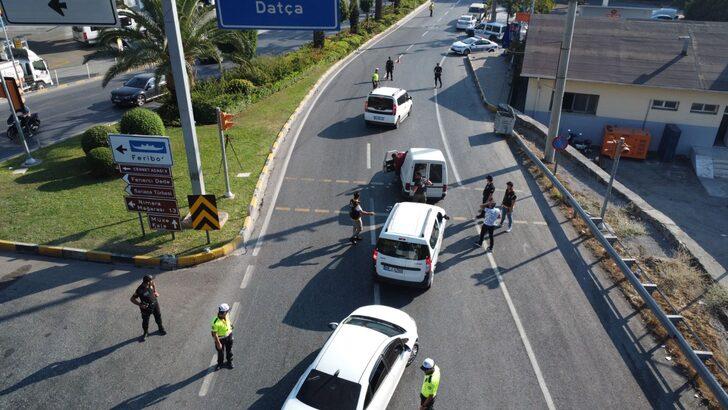 Marmaris'te konaklama tesislerine yapılan denetimlerde 265 düzensiz göçmen yakalandı G2
