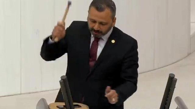Cep telefonunu TBMM'de çekiçle parçalamıştı! CHP'li vekil bunu hiç beklemiyordu, kendisinden tahsil edilecek