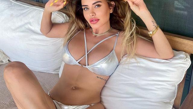 Ebru Polat'tan namaz paylaşımı! Hemen silmek istedi ''Kimden ne çıkacağı belli olmuyor''