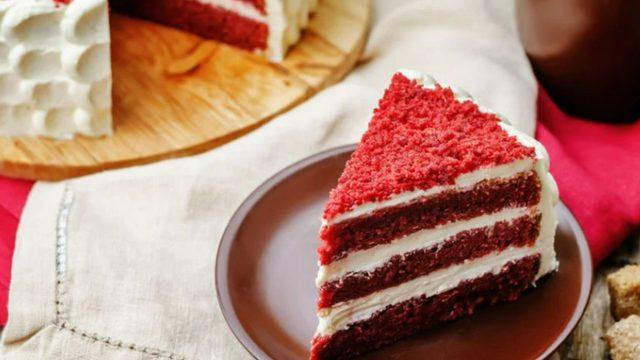Bu eşsiz görüntü başka tatlıda yok: Kadife kek tarifi! Kadife kek nasıl yapılır?