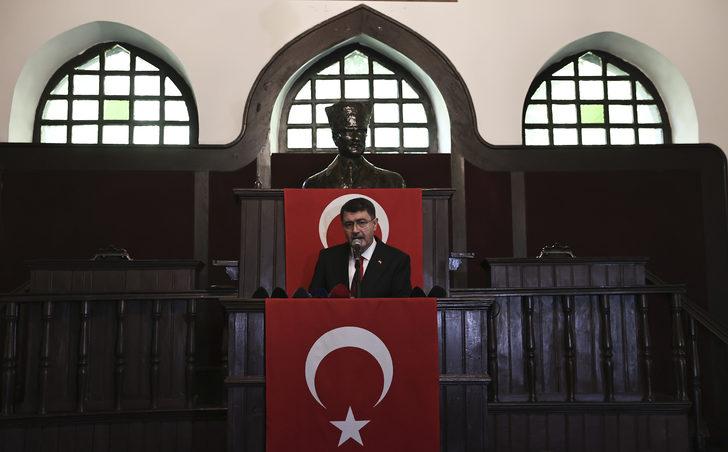 Ankara'nın başkent oluşunun 99'uncu yıl dönümü dolayısıyla Seğmen Alayı düzenlendi G5