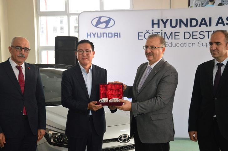 Hyundai'den Sakarya'daki meslek lisesine araç ve atölye desteği G5