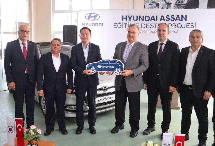 Hyundai'den Sakarya'daki meslek lisesine araç ve atölye desteği G4