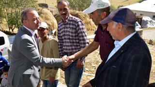 Ardahan Valisi Öner, deprem bölgesindeki incelemelerine devam etti: