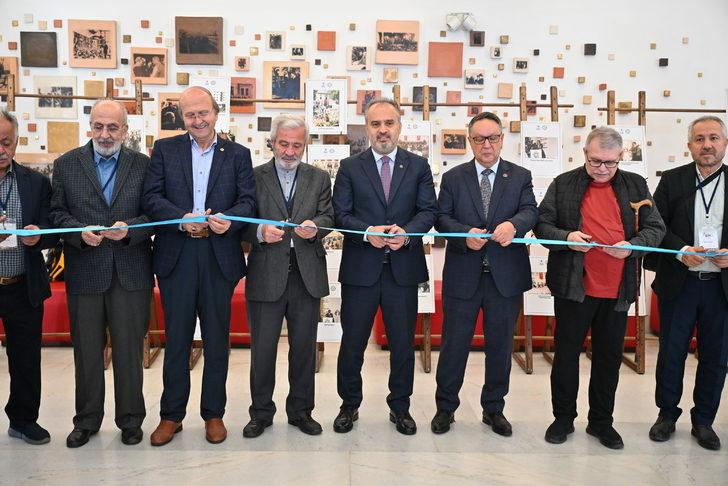 Bursa'da "Türkçenin Uluslararası Şiir Şöleni" düzenlendi G1