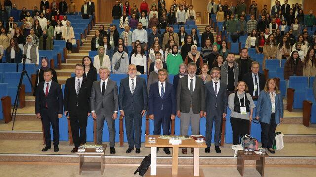 Karabük'te Sosyal Hizmet Sempozyumu başladı