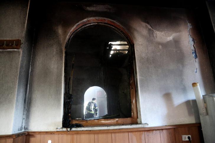 Muğla'da camide çıkan yangında hasar oluştu G4