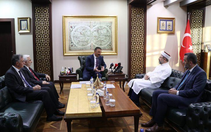 Diyanet İşleri Başkanı Erbaş, Siirt Valiliğini ziyaret etti G5