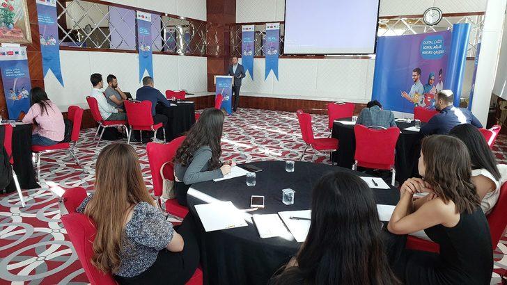 Diyarbakır’da "Dijital Çağda Sosyal Ağlar Hukuku Çalıştayı" düzenlendi G1