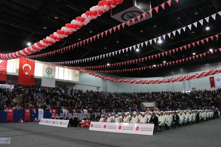Bayburt'ta eğitimlerini tamamlayan 263 hafız icazet aldı G3