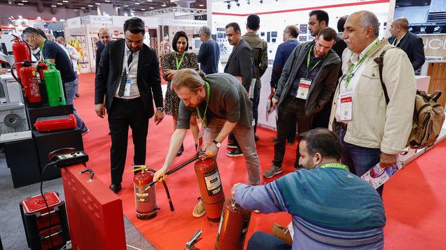 ISAF ve IMEX fuarları kapılarını açtı