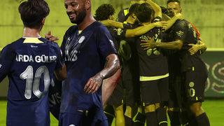 Fenerbahçe, UEFA Avrupa Ligi'nde üst tura yükselmeyi garantiledi! Jorge Jesus bitime 2 hafta kala bileti cebine koydu...