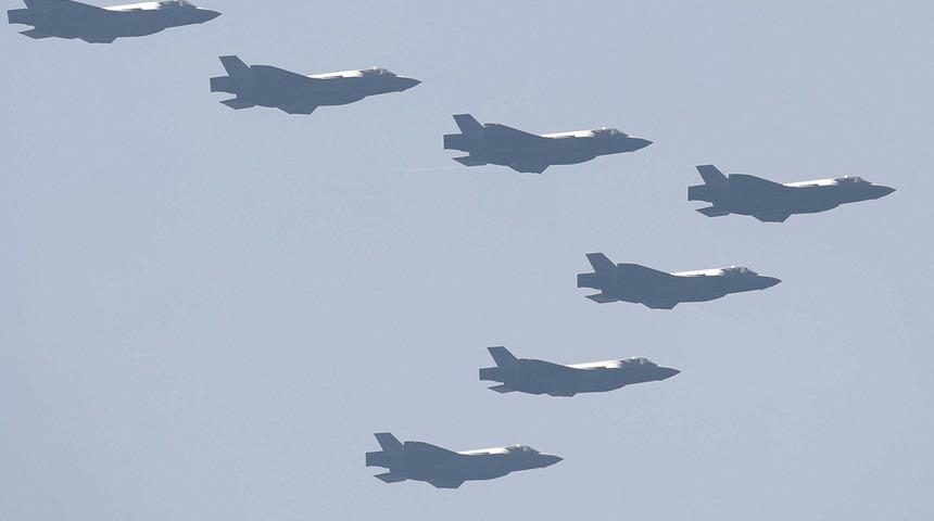 Kuzey Kore'nin balistik füze hamlesi sonrası harekete geçtiler! F-35 savaş uçakları birer birer havalandı