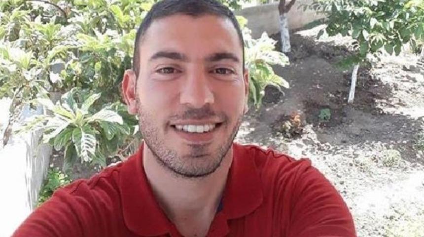 Atanamayan &ouml;ğretmen intihar etti, cebinden &ccedil;ıkan kahretti