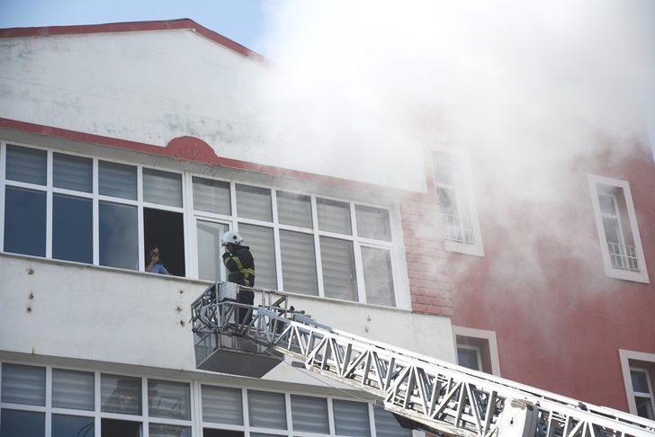 Osmaniye'de okullarda yangın anı tahliye tatbikatı yapıldı G1