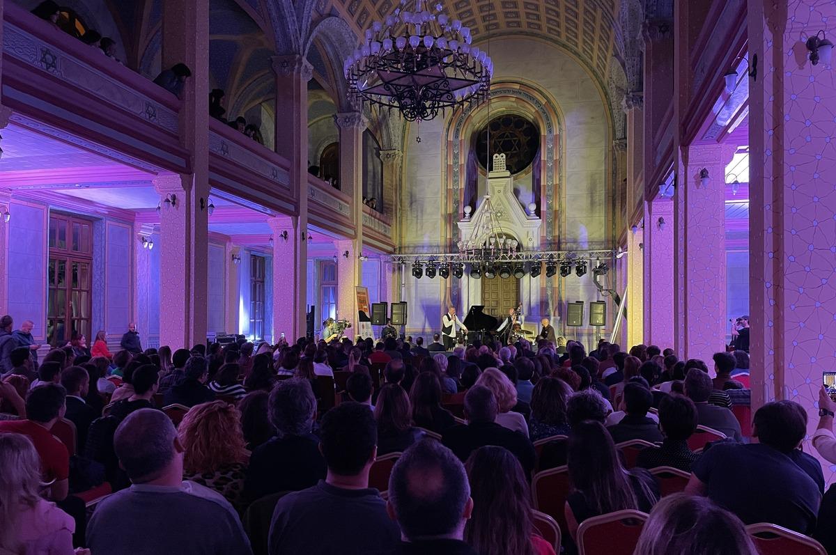 Uluslararası Trakya Caz Festivali "Kerem G&ouml;rsev Trio" konseriyle sona erdi