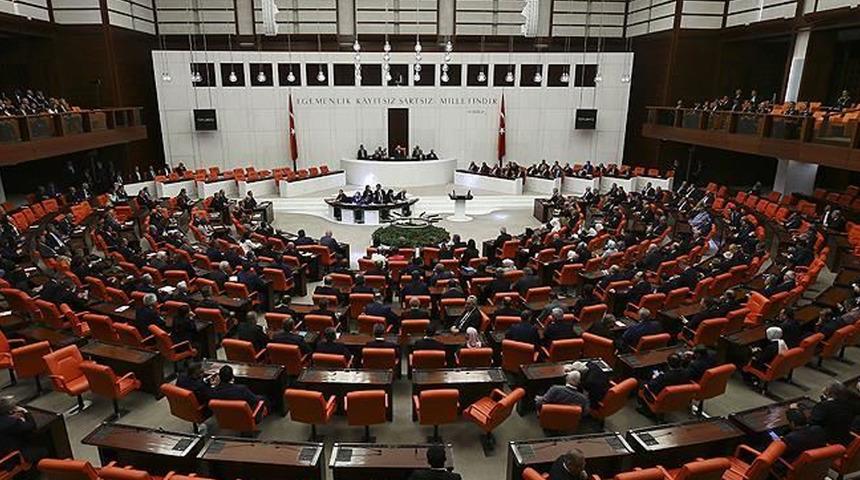 Son dakika: 'Dezenformasyonla mücadele düzenlemesi' TBMM'de kabul edilerek yasalaştı... Yanlış bilgi yayana hapis cezası!