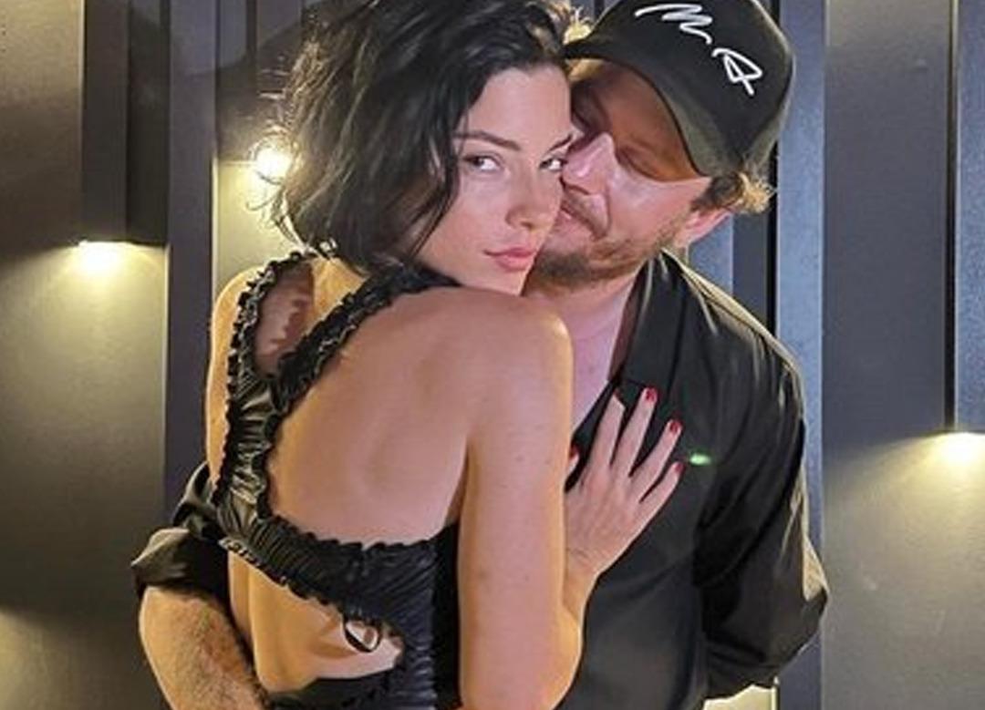 Merve Boluğur'un kayınvalidesi şaşkına &ccedil;evirdi! 'Annesi olamaz, &ccedil;ok gen&ccedil;!'