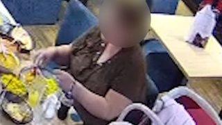 Tam 21 tabak yemek yediler! Hesabı ödememek için sütyeninden çıkarttığı plastiği tabağın içine attı