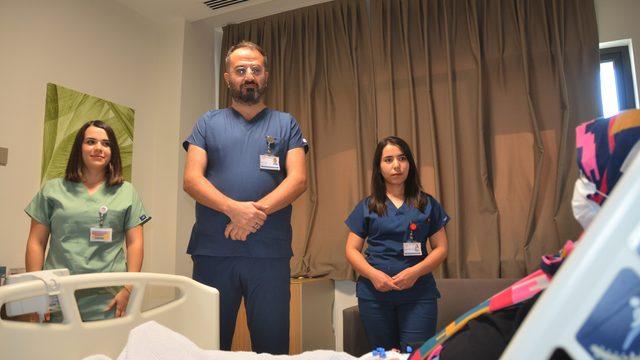 Bursa'da 38 yaşındaki diyaliz hastası ikiz bebek dünyaya getirdi