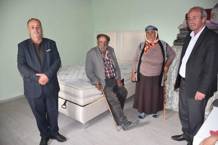 Kars'ta yaşlı çift kış öncesi hayırsever desteğiyle hayallerindeki eve kavuştu G4