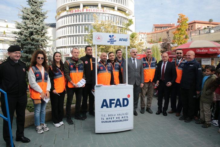 Bolu'da öğrenciler afetlere karşı bilinçlendiriliyor G5