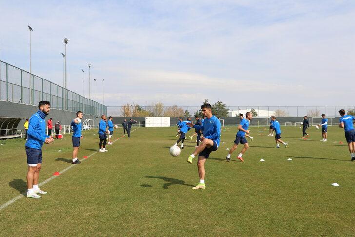 Erzurumspor FK, hedeflediği puan ortalaması için Bordrumspor maçına odaklandı G3