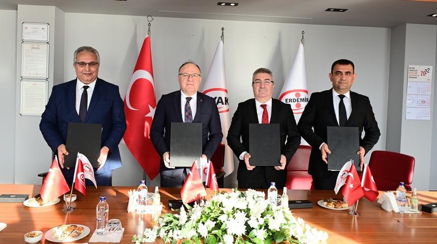 Erdemir, bölgenin eğitim alanındaki ihtiyaçlarını karşılamayı sürdürüyor