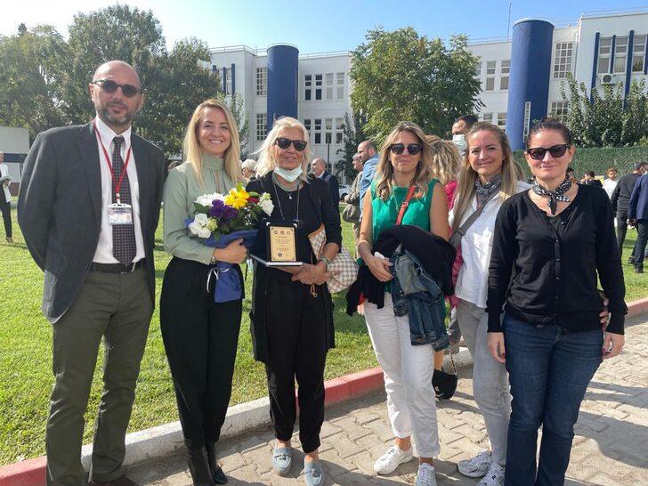 İzmir'de kadavra bağışçılarının ailelerine teşekkür plaketi G3