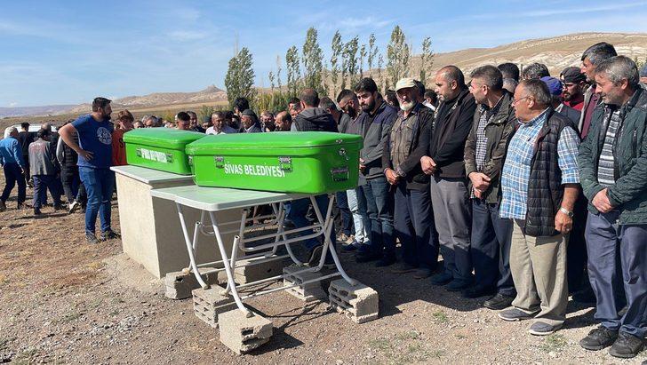 Sivas'ta evlerinde ölü bulunan çiftin cenazeleri toprağa verildi G2