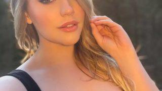 Yetişkin film yıldızı Mia Malkova sosyal medya paylaşımıyla sınırları yerle bir etti! Tamamen iç çamaşırsız pozu olay oldu