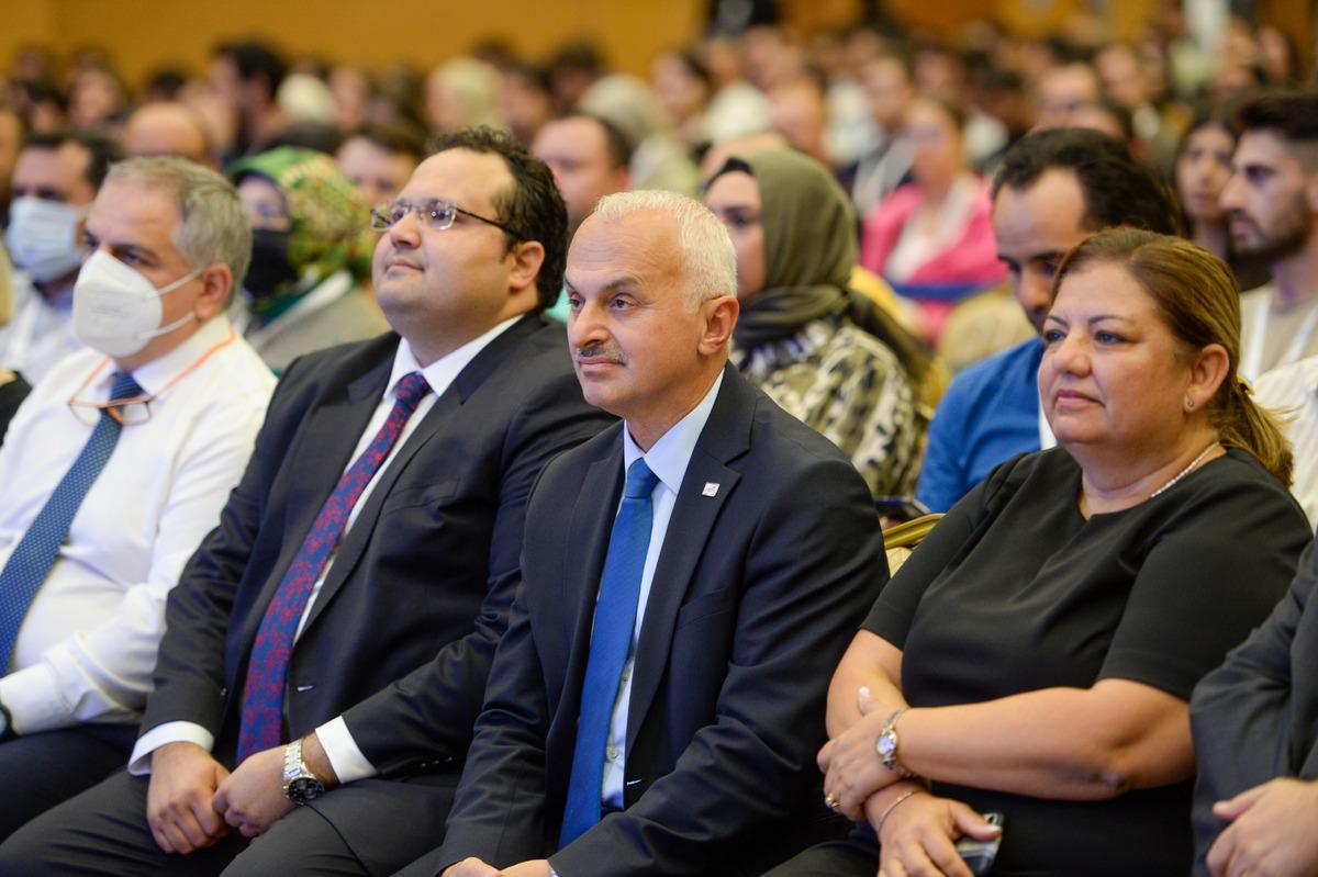 "6. Akdeniz Bilişim Zirvesi" başladı