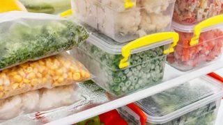 Plastik kaplarının kokusunu geçirecek en basit yöntem! Kötü kokulara elveda 