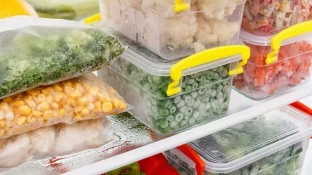 Plastik kaplarının kokusunu geçirecek en basit yöntem! Kötü kokulara elveda 