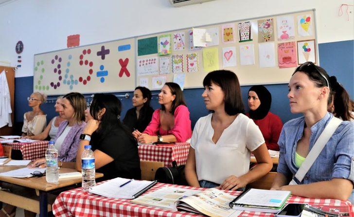 Savaştan kaçıp Türkiye'ye sığınmışlardı! Rus ve Ukraynalılar aynı sınıfta Türkçe öğreniyor G5