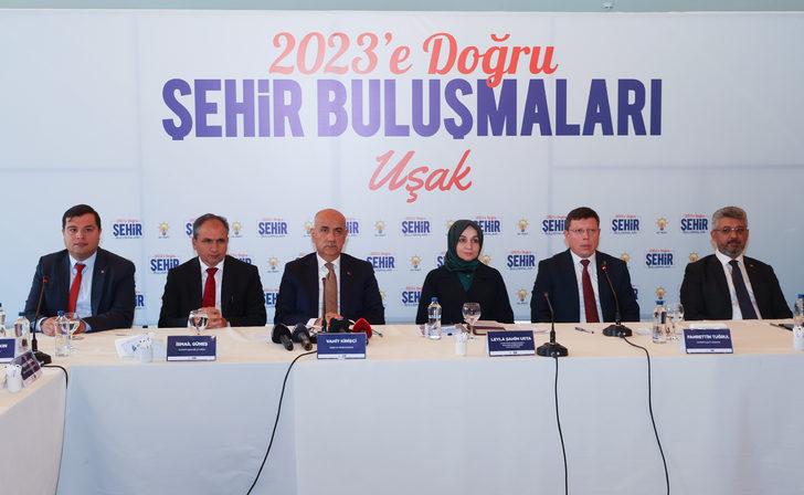 Bakan Kirişci ile AK Parti'li Leyla Şahin Usta, Uşak'ta açıklamalarda bulundu G4