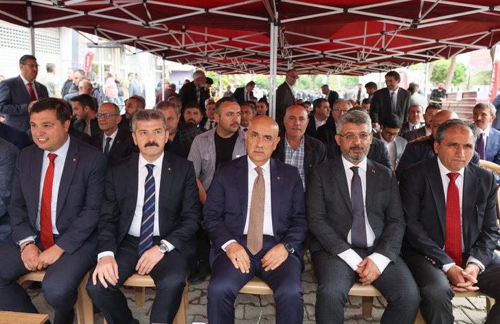 Tarım ve Orman Bakanı Kirişci, Uşak'ta engelsiz yaşam merkezinin temelini attı: G4